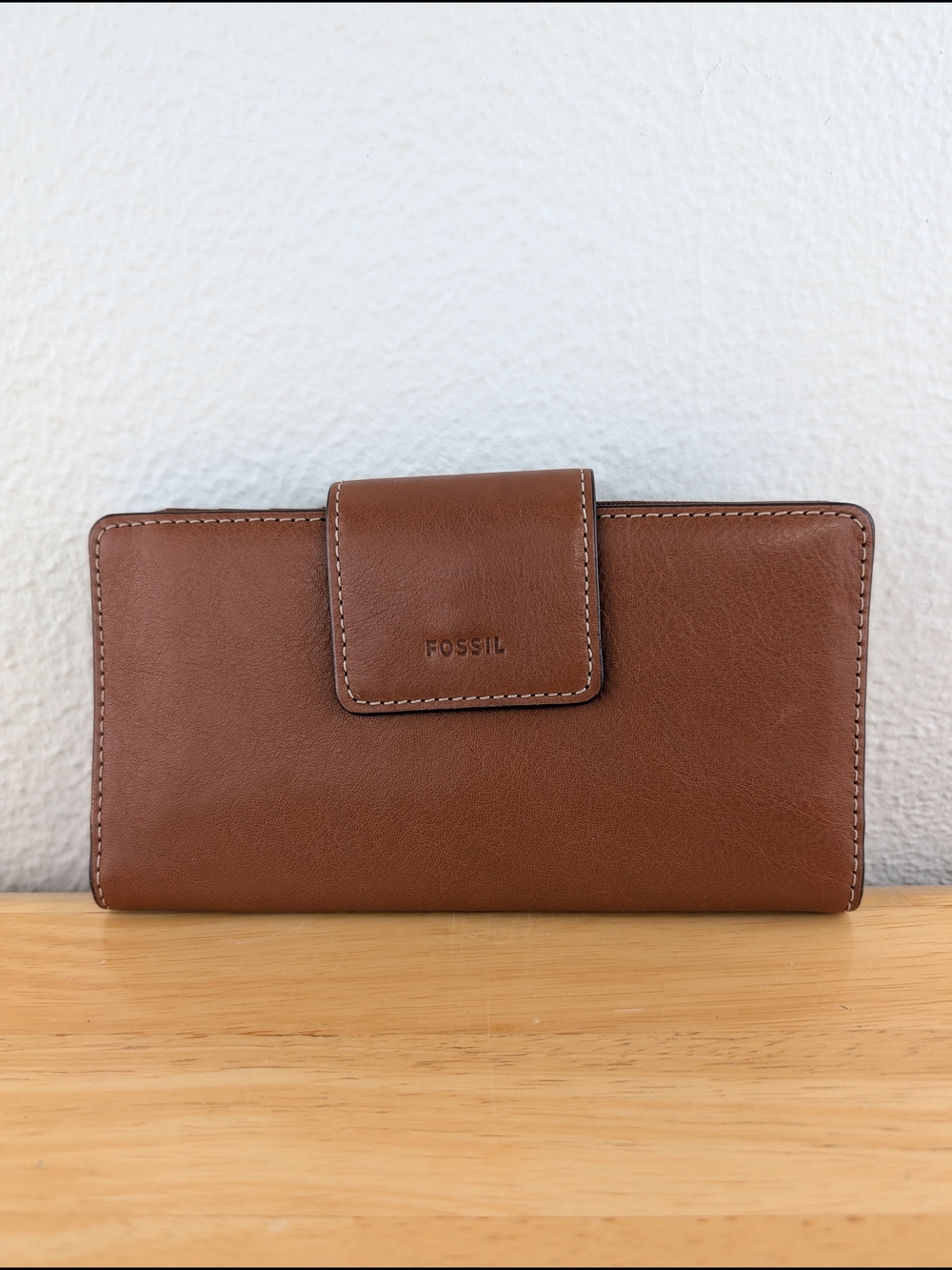 Fossil Brown Leather Snap Closure Bifold Wallet Long Cards Cash ID Gold Hardware
